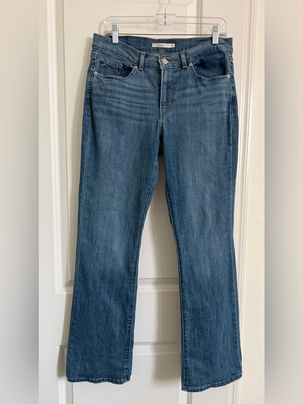 Levi's Women's Stretch Classic Boot Cut Jeans in Medium Blue Wash